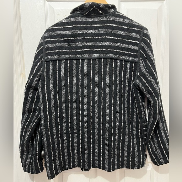 Gap Jacket Medium 50% Wool - Picture 5 of 5